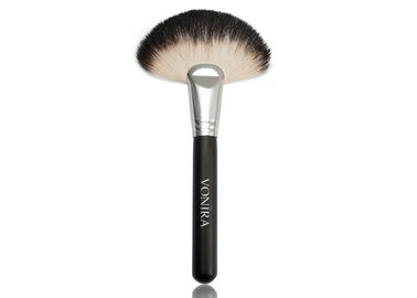 فرشاة ماكياج Vonira Beauty Large Fan Goat Hair / فرش مكياج بمقبض خشبي