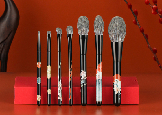 فرشاة أحمر خدود مكياج احترافية بشعيرات تاكلون PBT صناعية عالية الجودة وحلقة نحاسية سوداء غير لامعة صلبة قوية معتمدة من SA8000 و ISO9000